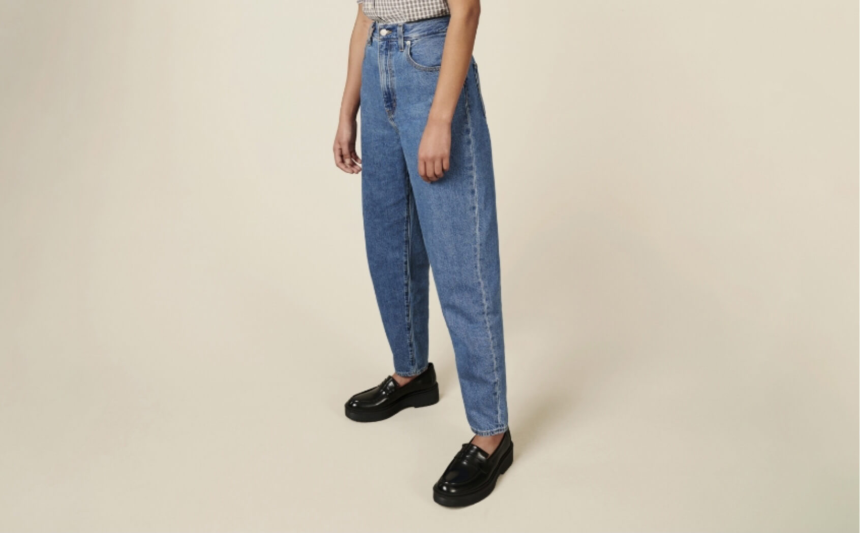 womens mid wash jeans